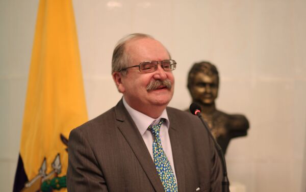 La exposición de María Andrade Andrade “Entre el Cielo y la Tierra” - Sputnik Mundo