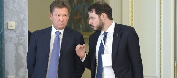 Jefe de la compañía rusa Gazprom, Alexéi Miller, y el ministro de Energía de Turquía, Berat Albayrak - Sputnik Mundo