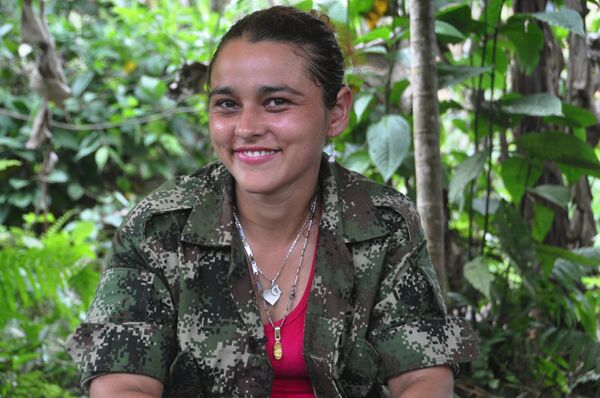 Cristina. Siete años en la guerrilla. Ha participado en varios combates con el Ejército Cristina. Siete años en la guerrilla. Ha participado en varios combates con el Ejército - Sputnik Mundo