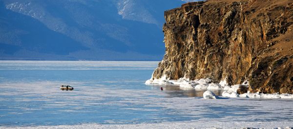 El estrecho Maloe More (mar Pequeño) en el lago Baikal. - Sputnik Mundo