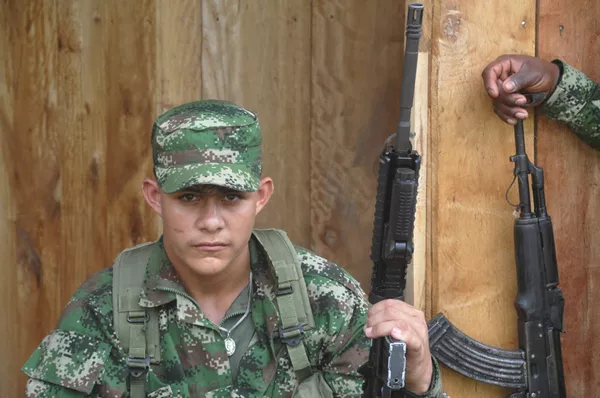 Guerrillero de las FARC Guerrillero de las FARC - Sputnik Mundo