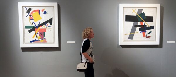 Cuadros de Malévich en el Museo Estatal Ruso - Sputnik Mundo
