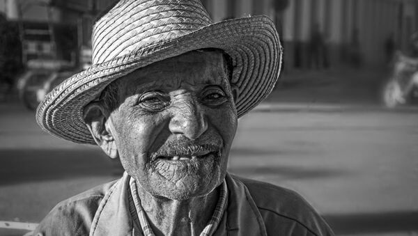 Un cubano viejo Un cubano viejo - Sputnik Mundo