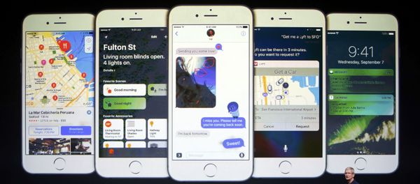 Презентация iPhone в Сан-Франциско Презентация iPhone в Сан-Франциско - Sputnik Mundo