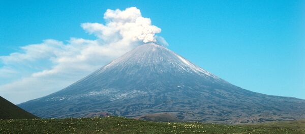 Volcán Kliuchevskoi - Sputnik Mundo