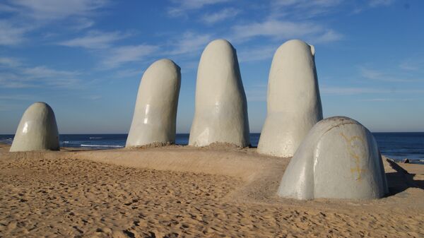 La mano, Punta del Este, Uruguay - Sputnik Mundo