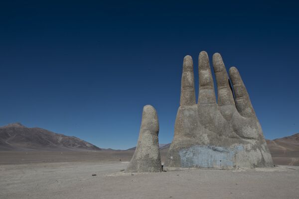 La Mano del desierto, Antofagasta, Chile - Sputnik Mundo