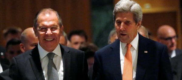 Secretario de Estado de EEUU, John Kerry, y ministro de Exteriores de Rusia, Serguéi Lavrov - Sputnik Mundo