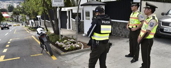 Policías de Ecuador - Sputnik Mundo