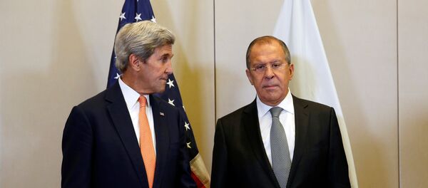 Secretario de Estado de EEUU, John Kerry, y ministro de Exteriores de Rusia, Serguéi Lavrov - Sputnik Mundo