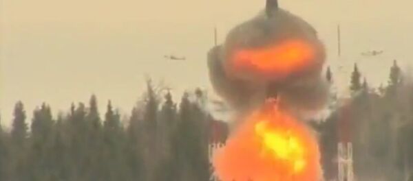 El misil balístico intercontinental ruso Topol-M - Sputnik Mundo