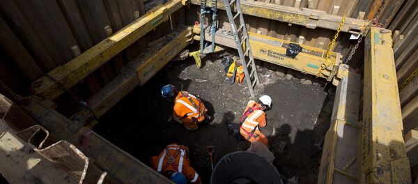 Las obras de construcción de la nueva estación del subterráneo londinense, Liverpool Street - Sputnik Mundo