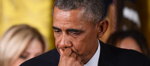 US President Barack Obama becomes emotional - Sputnik Mundo