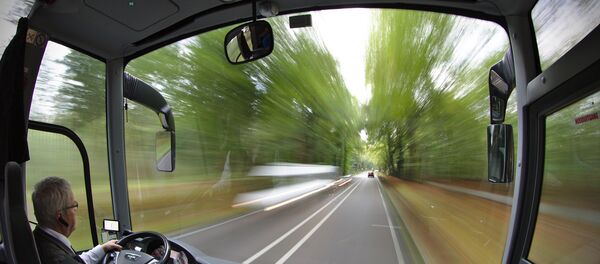 Ventana de un autobús - Sputnik Mundo