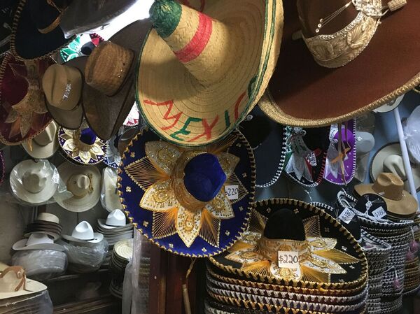 Los sombreros - Sputnik Mundo