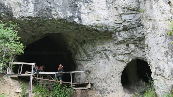 Una cueva en Altái Una cueva en Altái - Sputnik Mundo