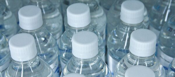 Botellas de agua - Sputnik Mundo