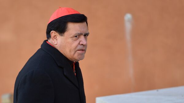 Mexican cardinal Norberto Rivera Carrera arrives for talks ahead of a conclave to elect a new pope on March 4, 2013 at the Vatican. - Sputnik Mundo