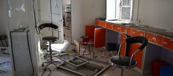 El hospital de la ONG Médicos Sin Fronteras bombardeado en Yemen - Sputnik Mundo