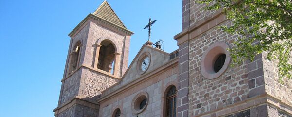 Una iglesia en México - Sputnik Mundo