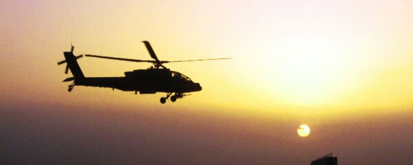 Helicóptero militar Apache AH-64D - Sputnik Mundo