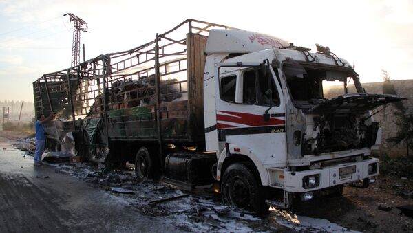 Un convoy humanitario de la ONU destruido en un bombardeo en Siria - Sputnik Mundo