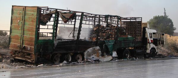 Un convoy humanitario de la ONU destruido en un bombardeo en Siria - Sputnik Mundo