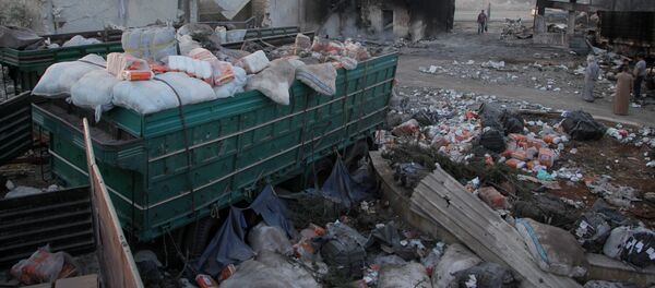 Un convoy humanitario de la ONU destruido en un bombardeo en Siria - Sputnik Mundo