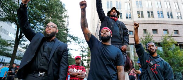 Protesta contra la violencia policial Protesta contra la violencia policial - Sputnik Mundo