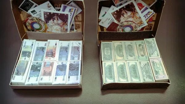 Maletas con dinero - Sputnik Mundo