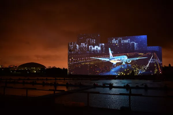Moscú se prepara para el festival 'Círculo de Luz' - Sputnik Mundo