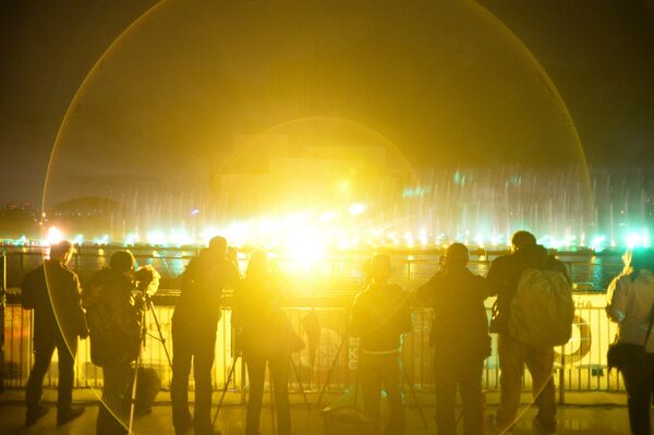 Moscú se prepara para el festival 'Círculo de Luz' - Sputnik Mundo