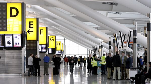 Heathrow, aeropuerto en Londres - Sputnik Mundo