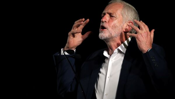 Jeremy Corbyn, el líder del partido laborista en Gran Bretaña - Sputnik Mundo