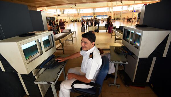 La seguridad en los aeropuertos de Egipto - Sputnik Mundo