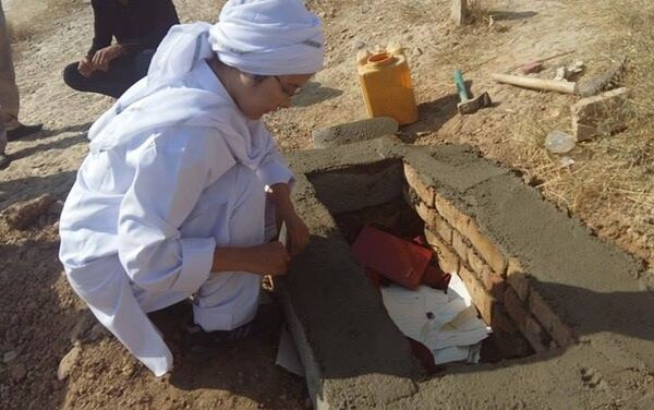 El funeral de Fahima Mohammadi El funeral de Fahima Mohammadi - Sputnik Mundo