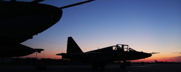 Cazas Su-25 rusos (Archivo) - Sputnik Mundo