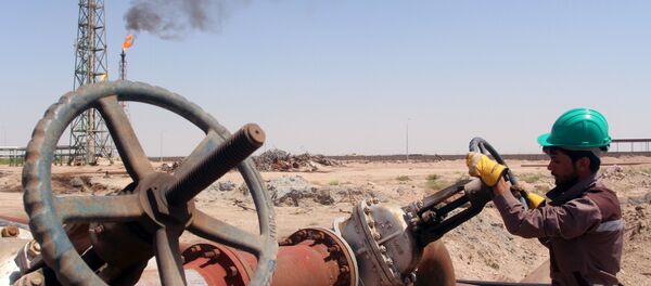 Refinería petrolera en Irak - Sputnik Mundo