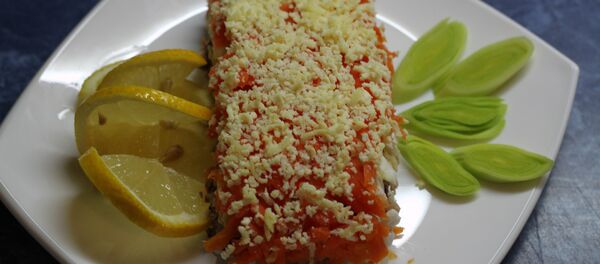 Ensalada mimosa - Sputnik Mundo