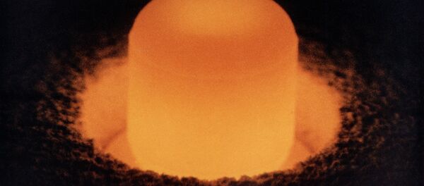 Plutonio - Sputnik Mundo