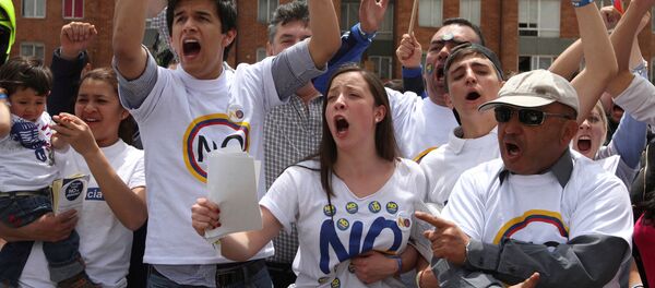 Los partidarios de decir el 'no' al histórico acuerdo de paz entre el Gobierno de Colombia y las FARC - Sputnik Mundo