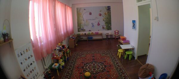 El primer jardín infantil para adultos abre sus puertas en Siberia El primer jardín infantil para adultos abre sus puertas en Siberia - Sputnik Mundo