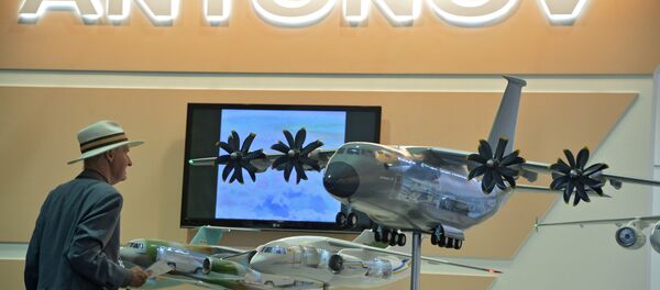 Salón del espacio y aviación Farnborough-2014, empresa Antónov - Sputnik Mundo