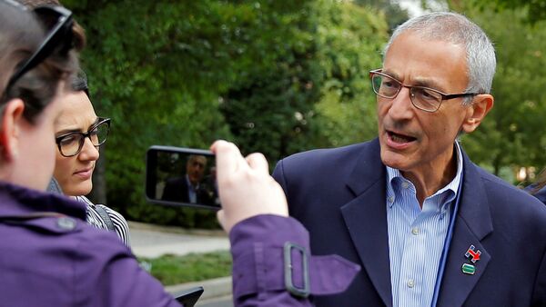 John Podesta, responsable de la campaña electoral de Hillary Clinton - Sputnik Mundo