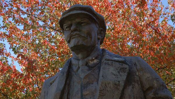 Un monumento de Lenin - Sputnik Mundo