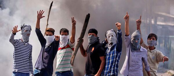 Los protestantes en Jammu y Cachemira Los protestantes en Jammu y Cachemira - Sputnik Mundo