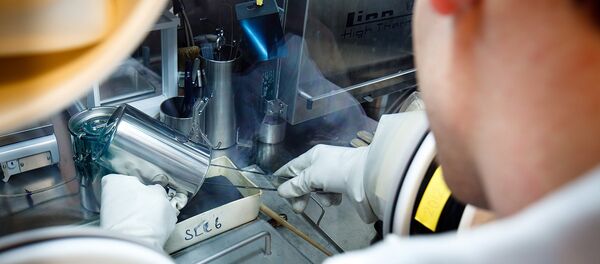 Plutonio - Sputnik Mundo