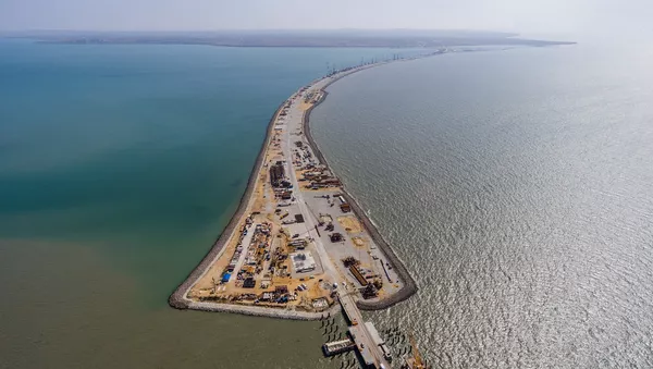 La construcción del puente de Crimea - Sputnik Mundo