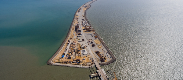 La construcción del puente de Crimea La construcción del puente de Crimea - Sputnik Mundo