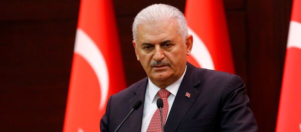 El primer ministro de Turquía, Binali Yildirim - Sputnik Mundo